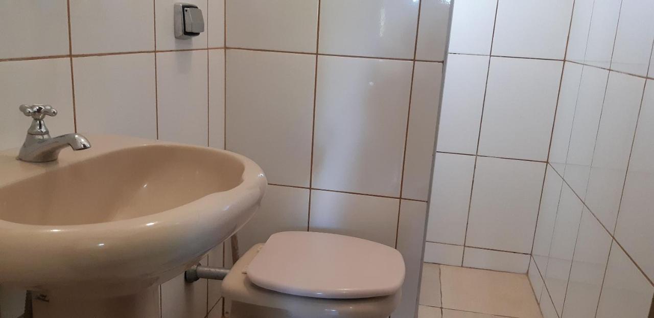 0001.05 - Maranduba - Apto - 2 Dormitorio - 8 Pessoas - 2 Quadras Do Mar - Piscina - Wi-Fi Ubatuba Εξωτερικό φωτογραφία